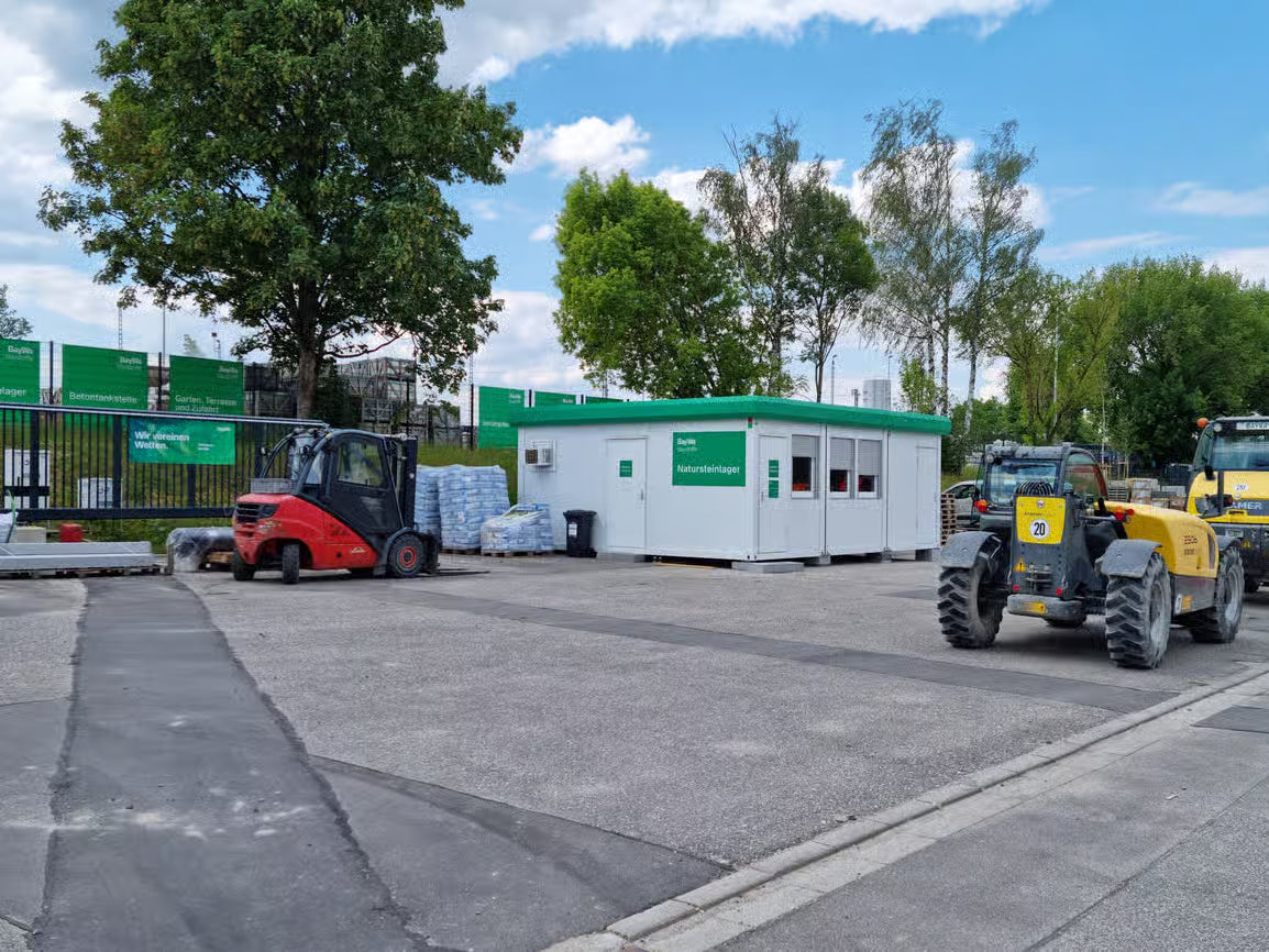 Kompakte Büroanlage für den Baustoffhandel – 45 m²